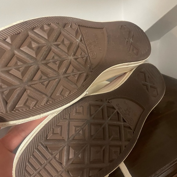 Converse - Picture 4 of 4